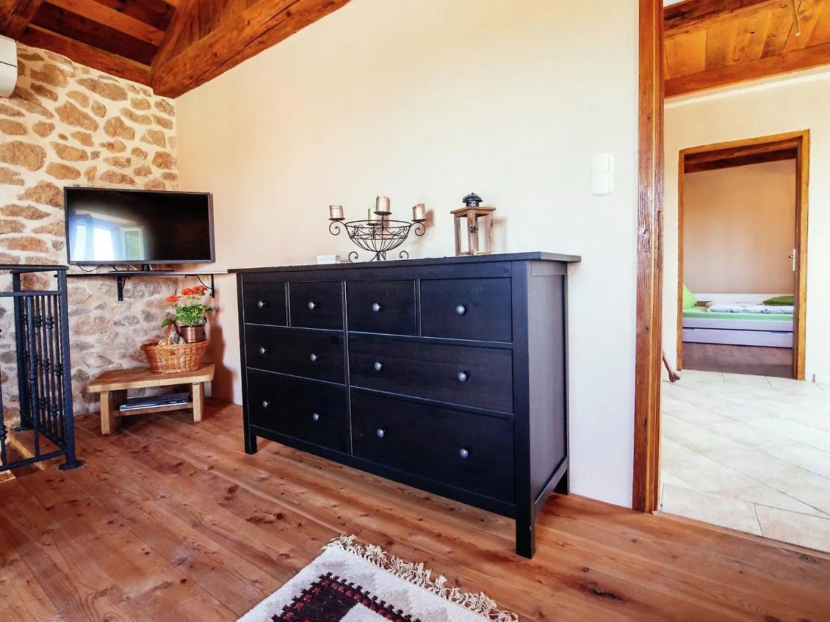 Stone House Near River Canyon Obrovac Tatil Evi