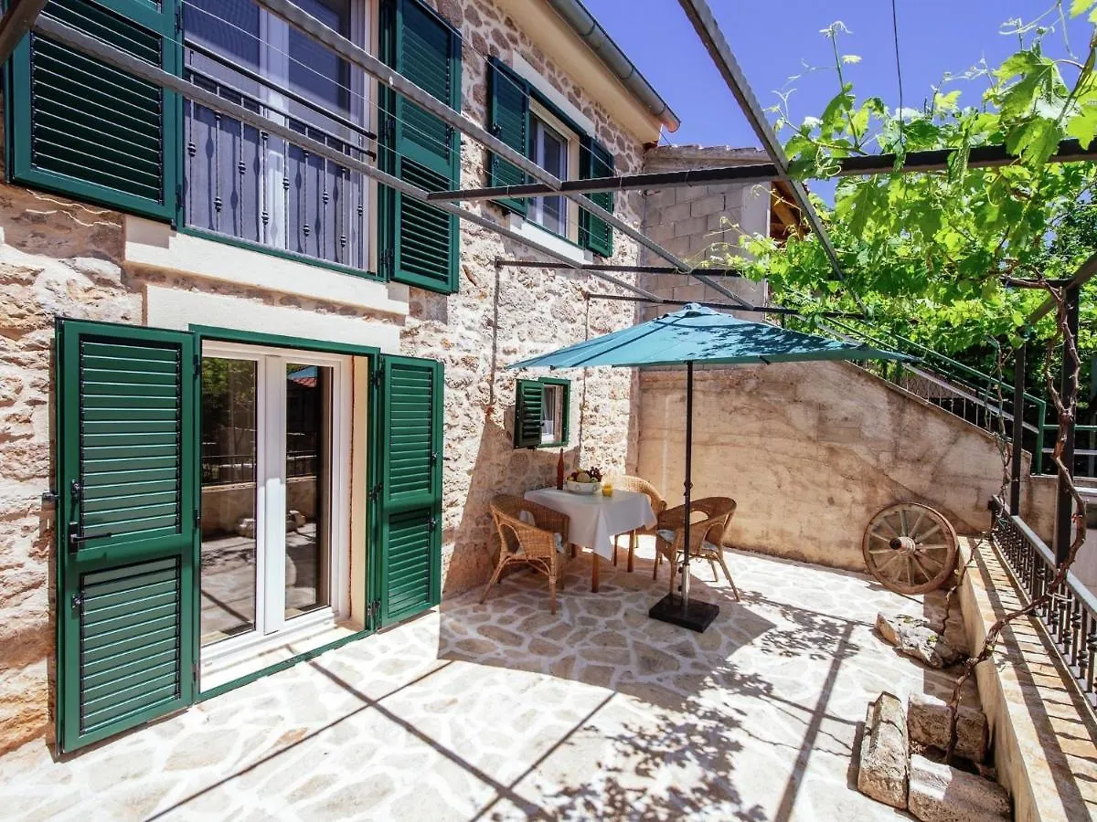 Tatil Evi Stone House Near River Canyon Obrovac