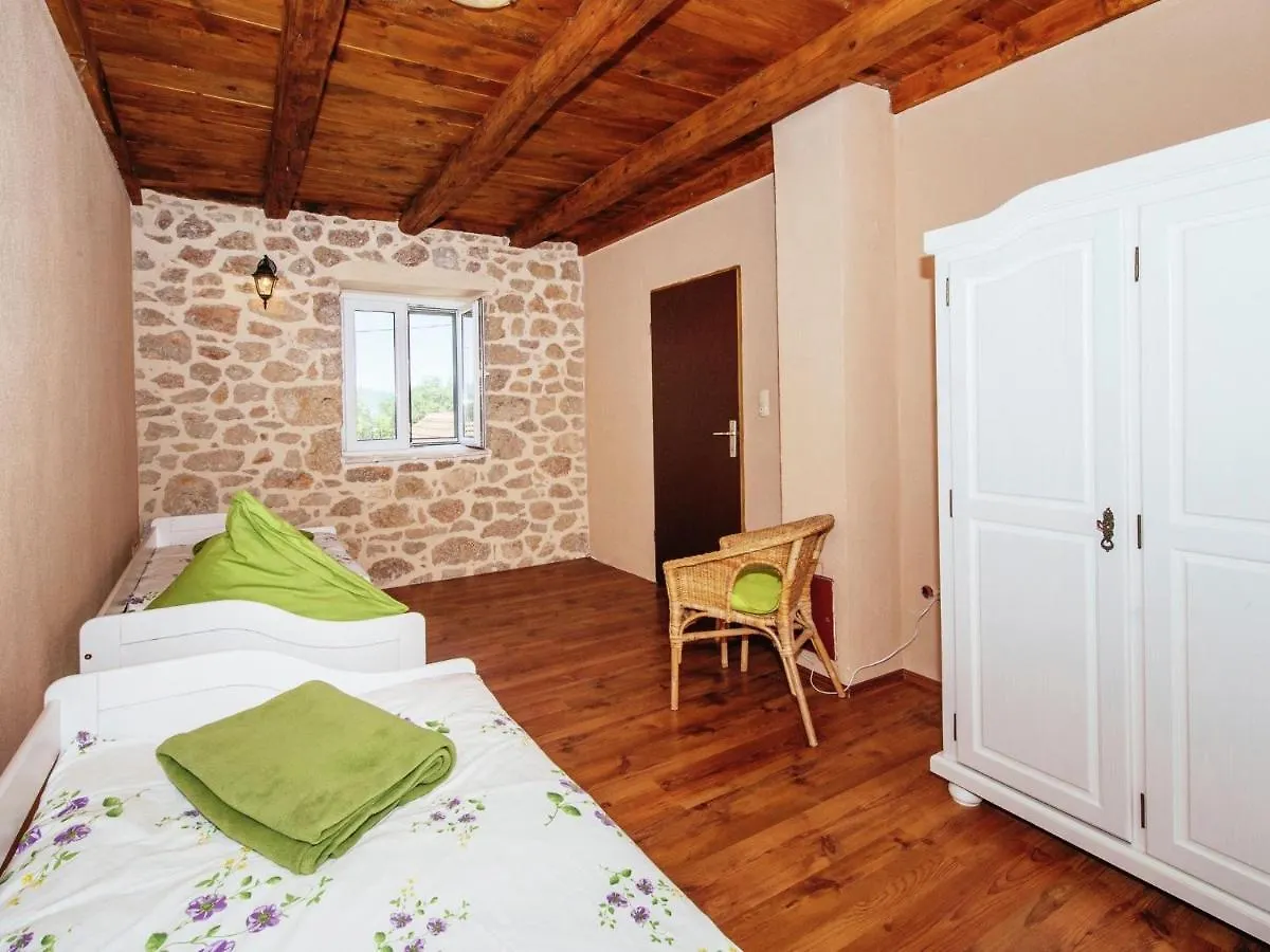 Stone House Near River Canyon Obrovac Tatil Evi