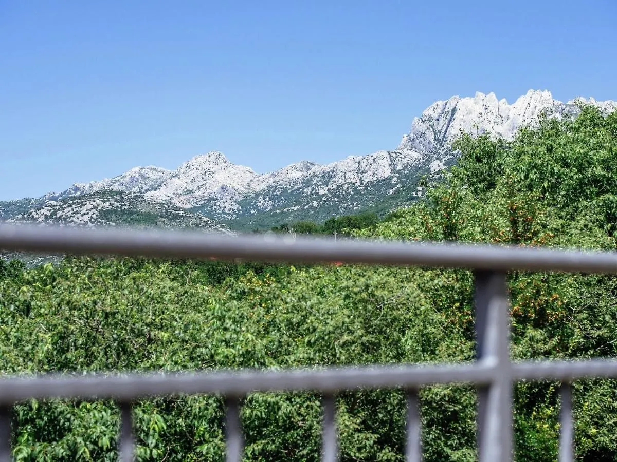 Tatil Evi Stone House Near River Canyon Obrovac Hırvatistan